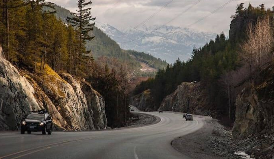 The Theory of Driving: 20 Laws & Rules to Become A Better Driver